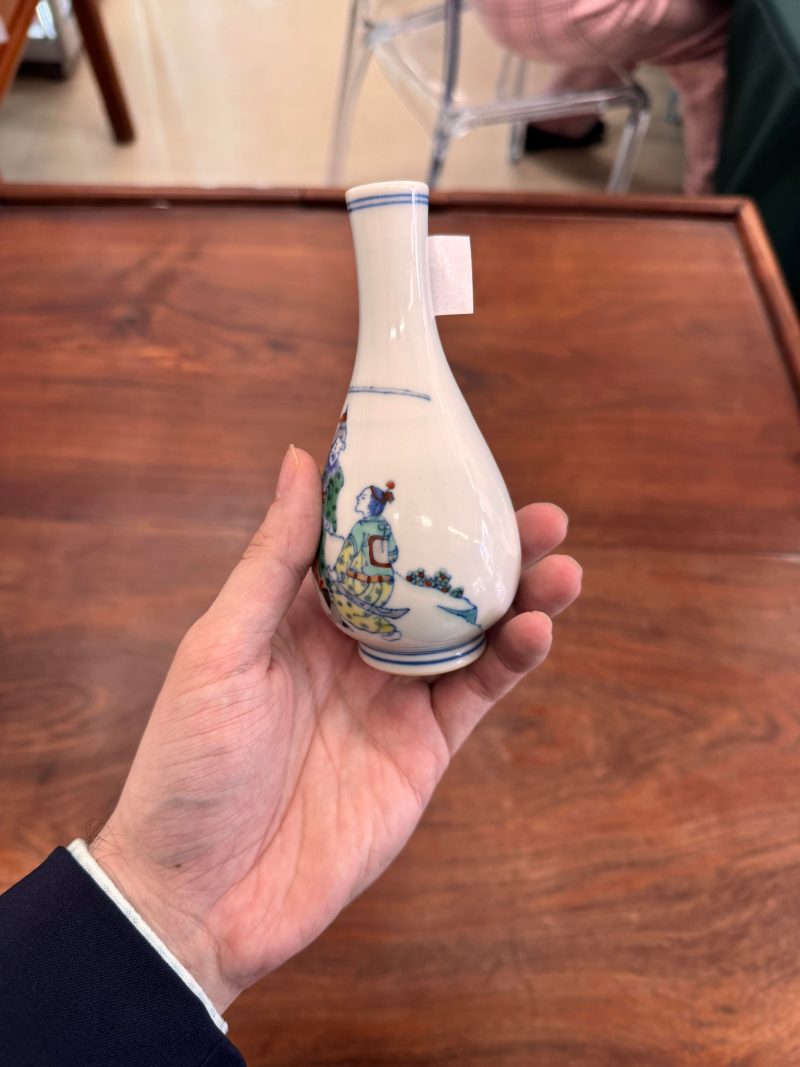 清 鬪彩人物故事圖瓶 《大清雍正年製》款 | A small Chinese doucai 'figural' vase, Qing dynasty, Yongzheng mark - 图16