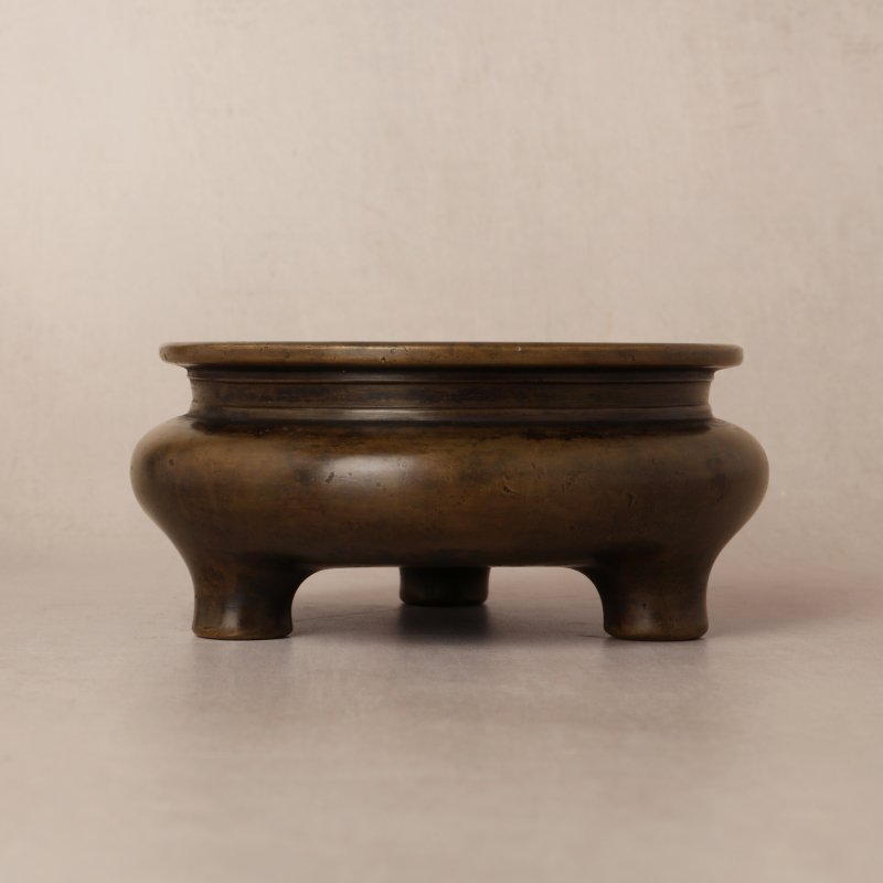 清十九世紀 三足銅爐 | A Chinese bronze tripod censer, Qing dynasty, 19th century - 图12