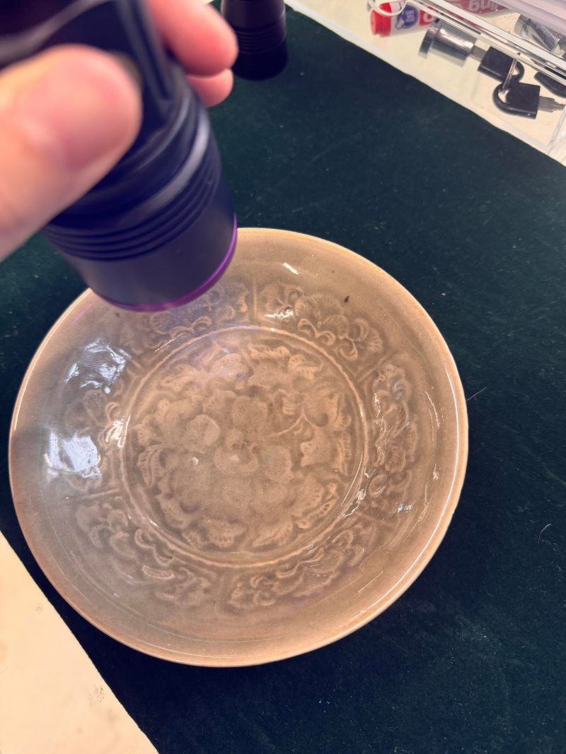 北宋 耀州窯青釉刻花牡丹紋盌 | Santos Collection | A Chinese Yaozhou celadon 'peony' bowl, Northern Song dynasty - 图26