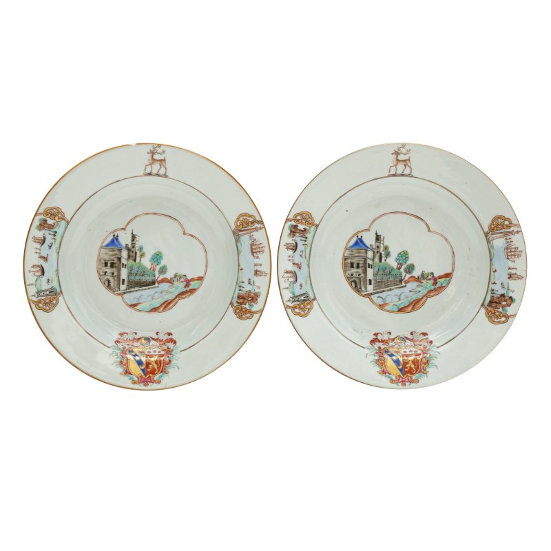 清乾隆 約1745年 粉彩紋章圖盤一組四件 | Four fine and rare Chinese export armorial soup bowls, Qing Dynasty, Qianlong Period, circa 1745 - 图3