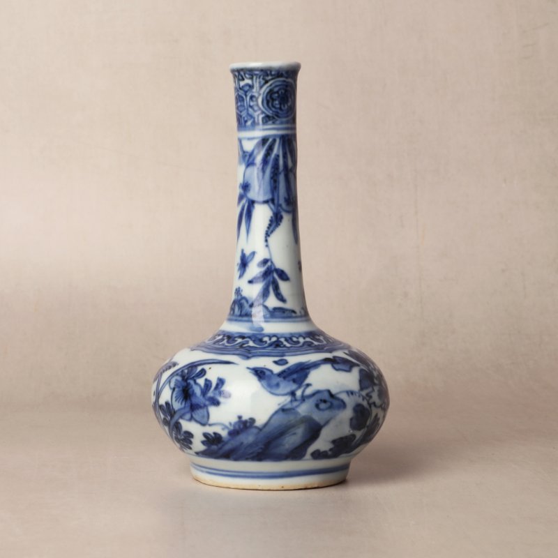 明 古染付青花花鳥圖膽瓶 | Santos Collection | A Chinese kosometsuke blue and white 'birds' bottle vase, Ming dynasty - 图10