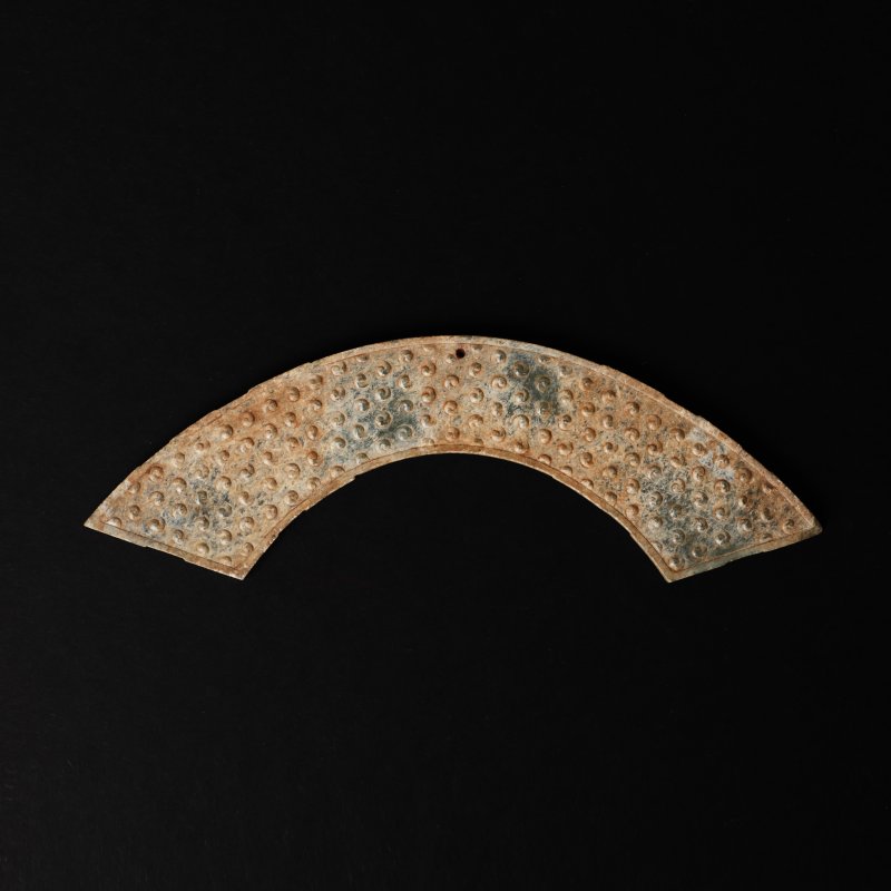 十九/二十世紀 仿古玉雕牌 | A Chinese archaistic carved jade plaque, 19th/20th century - 图2