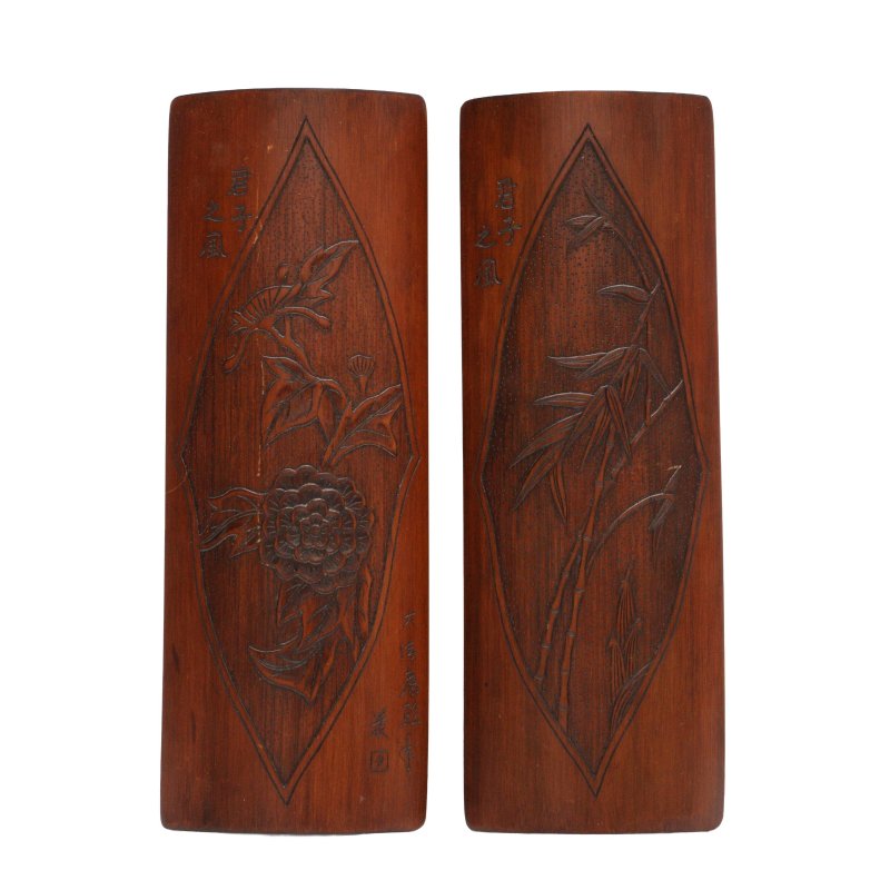 晚清 竹雕圖文臂擱一對 | Two Chinese carved bamboo wrist rests, late Qing dynasty