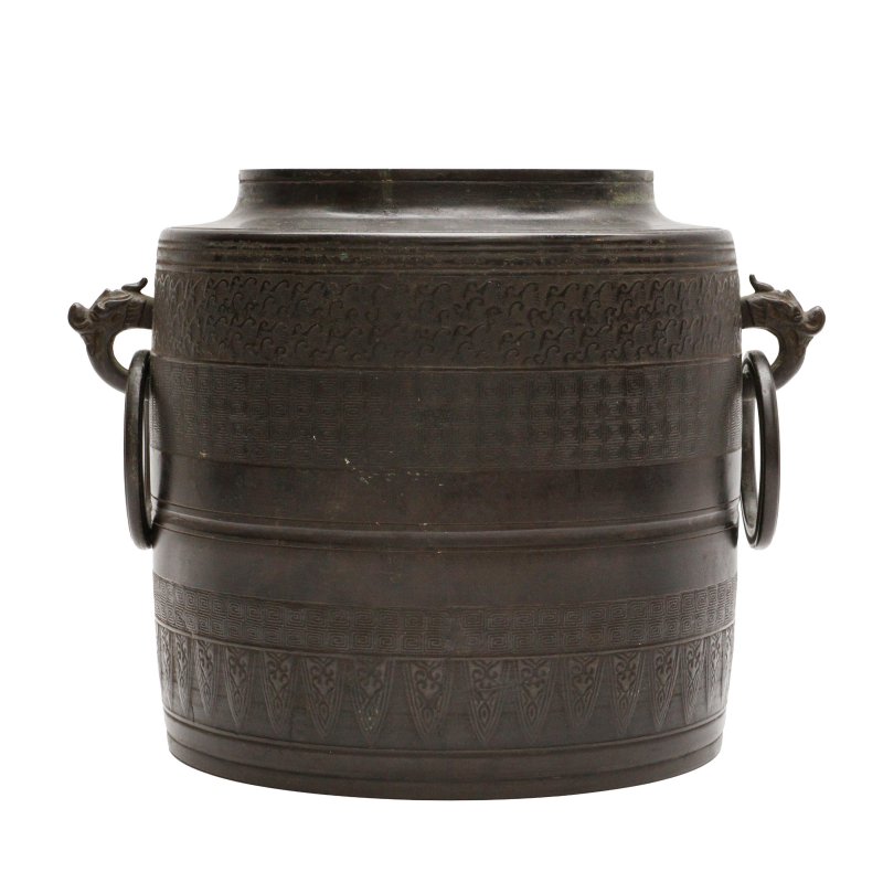 清 銅鋪首耳 | A Chinese bronze twin-handled pot, Qing dynasty