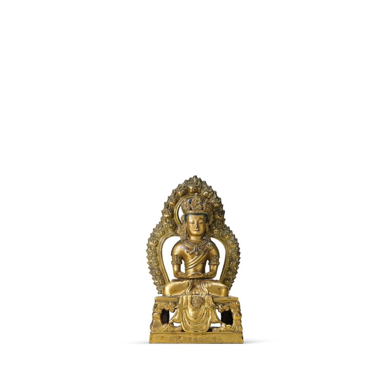 清乾隆 1770年 銅鎏金無量壽佛坐像 | A GILT-BRONZE FIGURE OF AMITAYUS - 图1