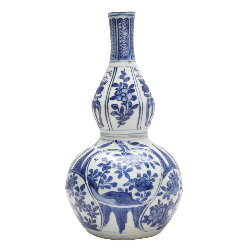 明末 青花克拉克花卉紋葫蘆瓶 | A Chinese Kraak blue and white double-gourd vase, late Ming dynasty - 图2