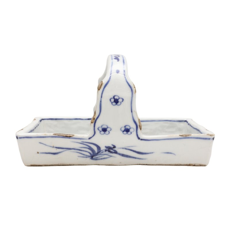 明天啟 青花古染付人物故事圖盤 | A Chinese kosometsuke blue and white handled tray, late Ming dynasty, Tianqi period - 图12