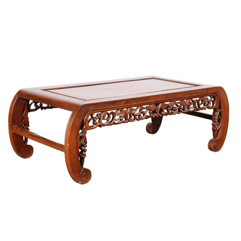 清十九世紀 紅木嵌癭木面炕桌 | A Chinese hongmu and burr wood 'kang' table, 19th century - 图3
