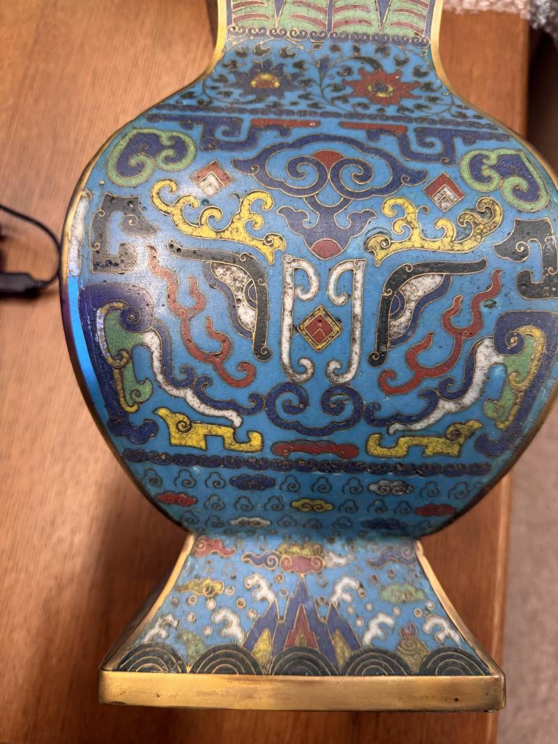 十七世紀 掐絲琺瑯掐絲掐絲銅鍍金饕餮紋方壺 | A fine Chinese cloisonné enamel and gilt-bronze 'taotie' vase, fanghu, Ming dynasty, 17th century - 图30