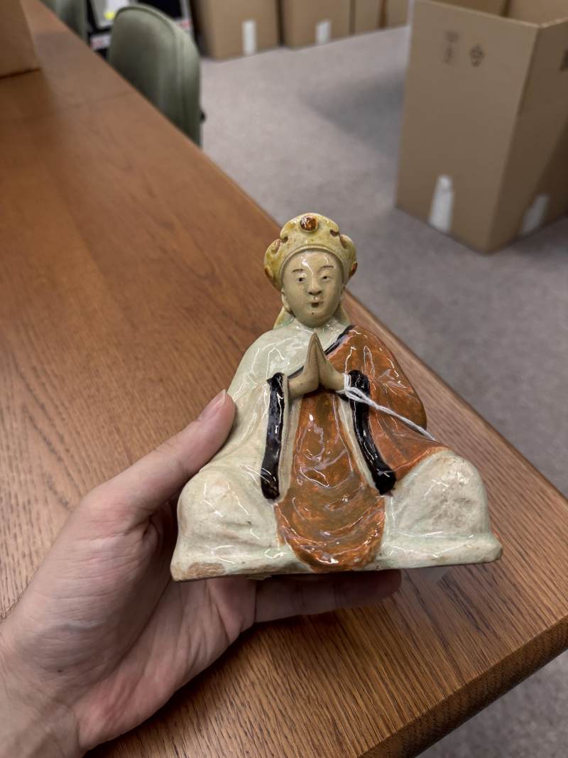 十八/十九世紀 素三彩道教人物像 | A Chinese glazed biscuit 'Daoist' figure, 18th/19th century - 图10