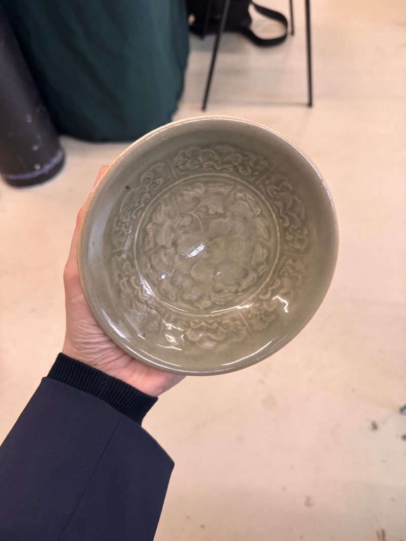 北宋 耀州窯青釉刻花牡丹紋盌 | Santos Collection | A Chinese Yaozhou celadon 'peony' bowl, Northern Song dynasty - 图28