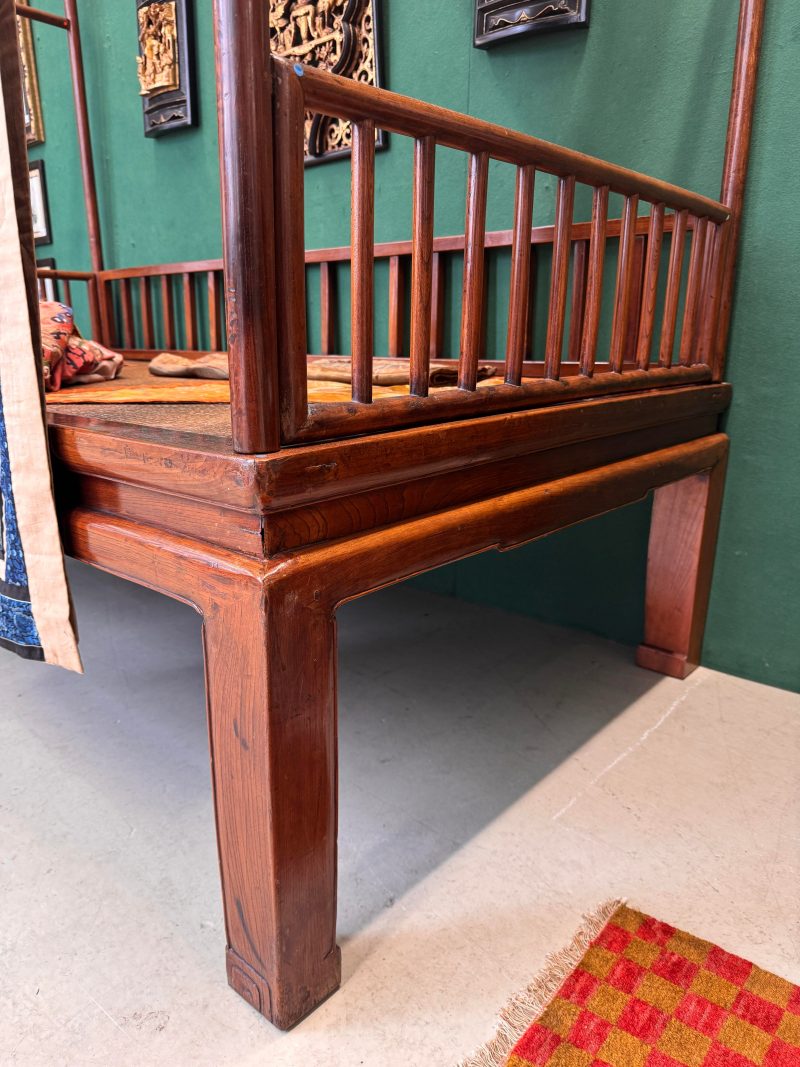 十九世紀 櫸木四柱架子床 | A fine Chinese jumu southern elm four-poster canopy bed, 19th century - 图19