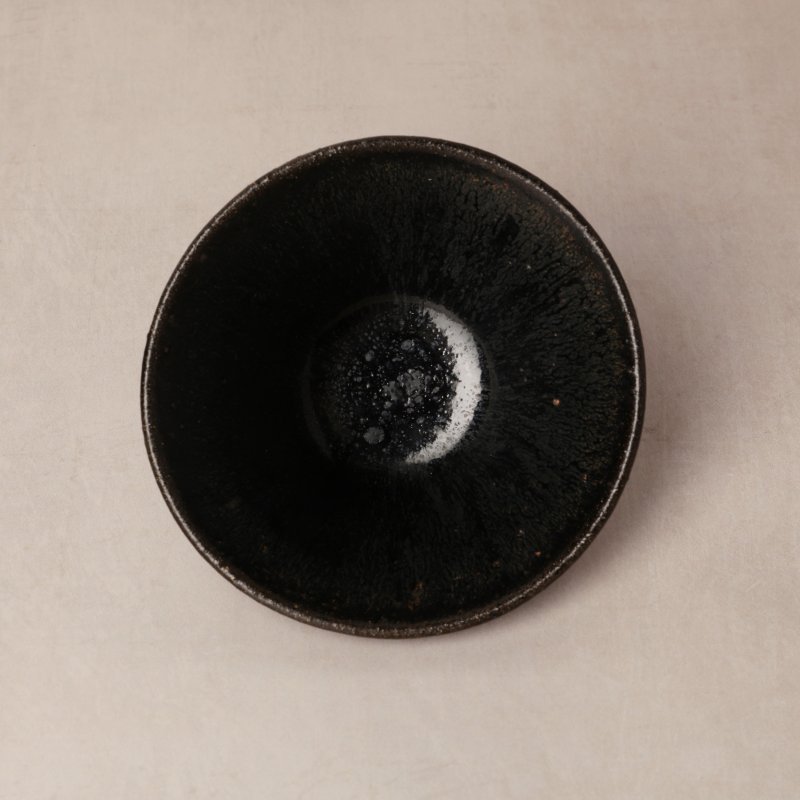 宋 建窰兔毫斗笠盌 | Santos Collection | A Chinese Jian black-glazed 'hare's fur' conical bowl, Song dynasty - 图1