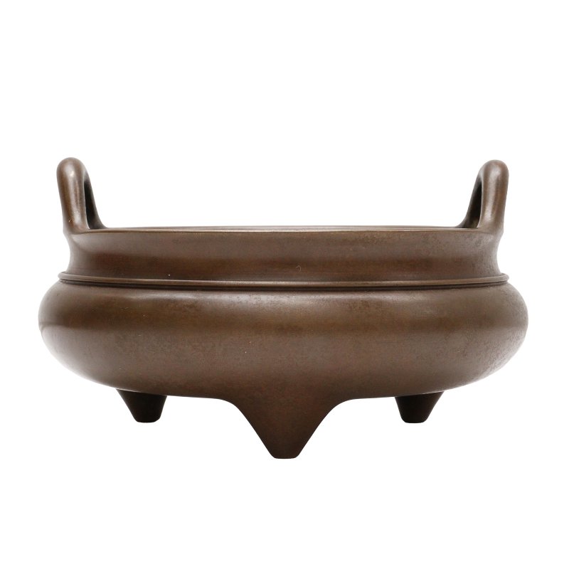十九/二十世紀 銅沖天耳三足香爐《宣德年製》款 | A Chinese bronze tripod censer, 19th/20th century