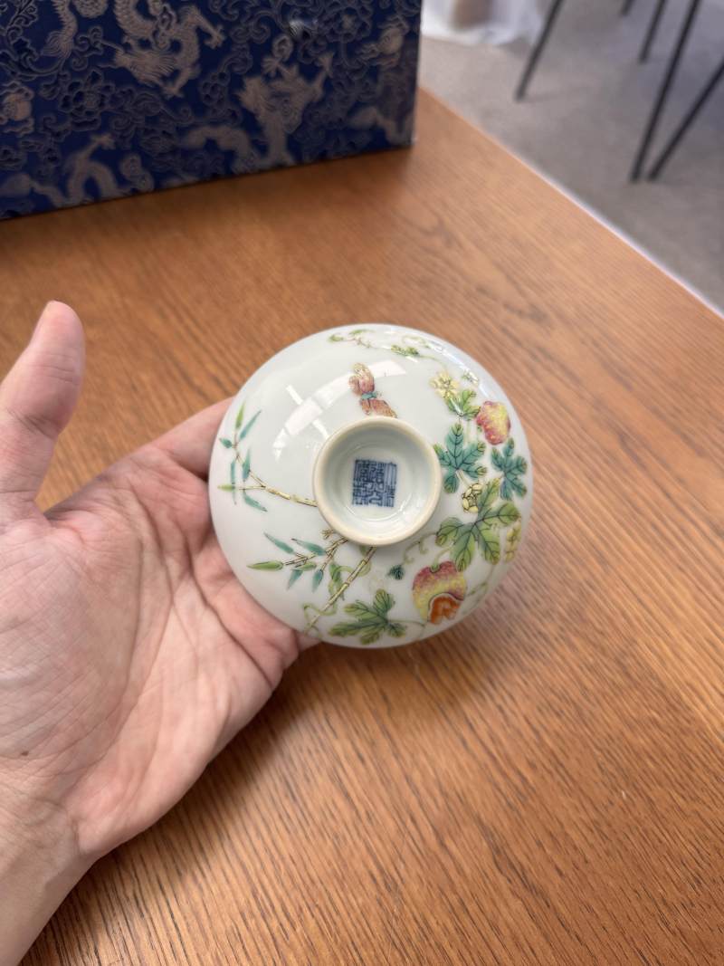 清道光 粉彩癩瓜紋蓋盌一對 《大清道光年製》款 | Santos Collection | A pair of fine Chinese famille-rose 'bitter melon' bowls and covers, Qing dynasty, Daoguang mark and period - 图30