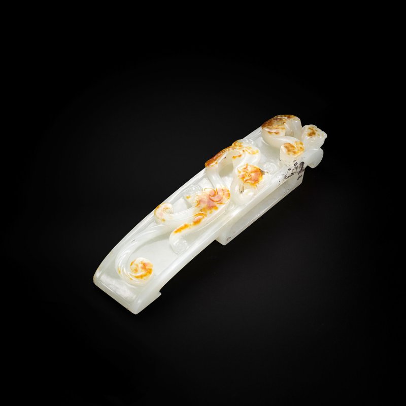 清 褐斑白玉龍紋劍璏 | A RUSSET AND PALE CELADON JADE SCABBARD SLIDE - 图1