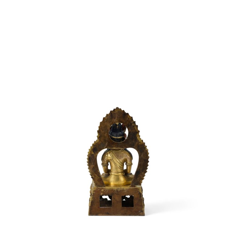 清乾隆 1770年 銅鎏金無量壽佛坐像 | A GILT-BRONZE FIGURE OF AMITAYUS - 图3