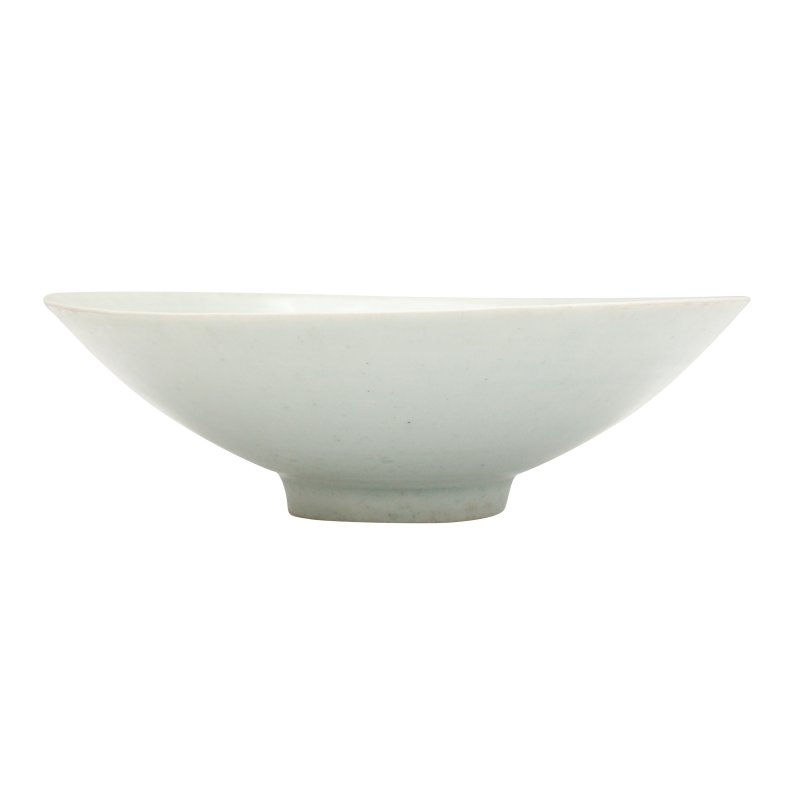 南宋 青白釉刻花卉紋盌 | A Chinese qingbai 'blossom' bowl, Southern Song dynasty - 图2