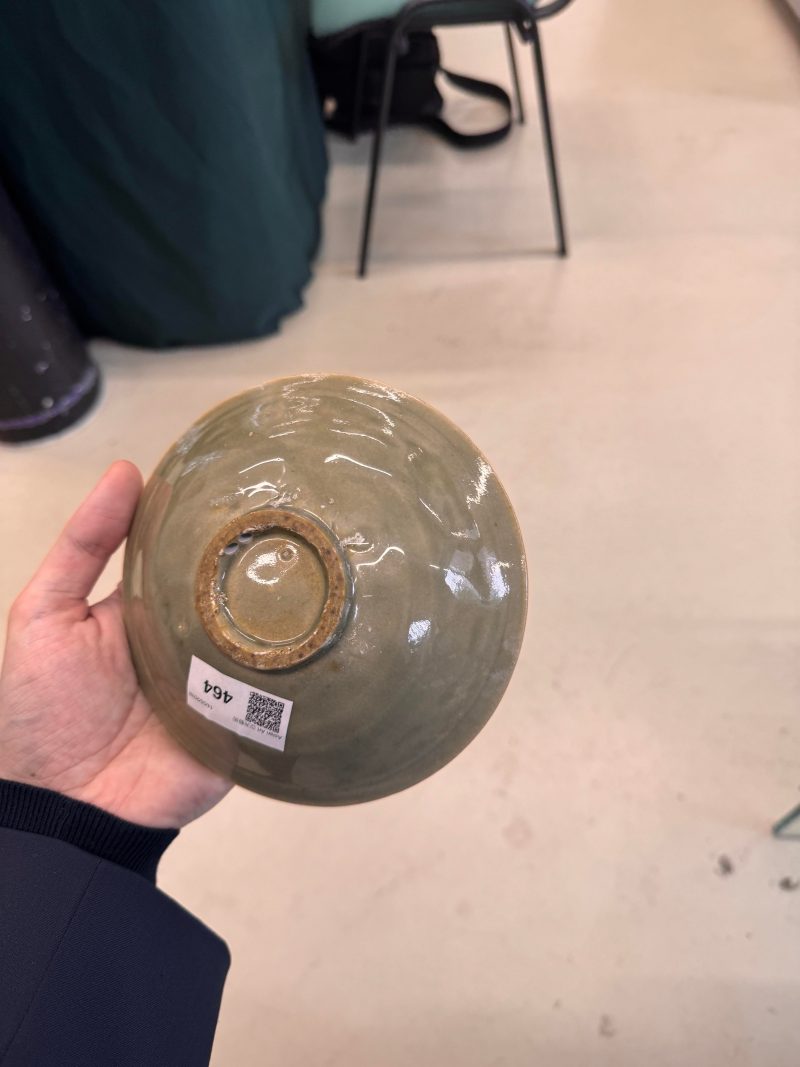 北宋 耀州窯青釉刻花牡丹紋盌 | Santos Collection | A Chinese Yaozhou celadon 'peony' bowl, Northern Song dynasty - 图8