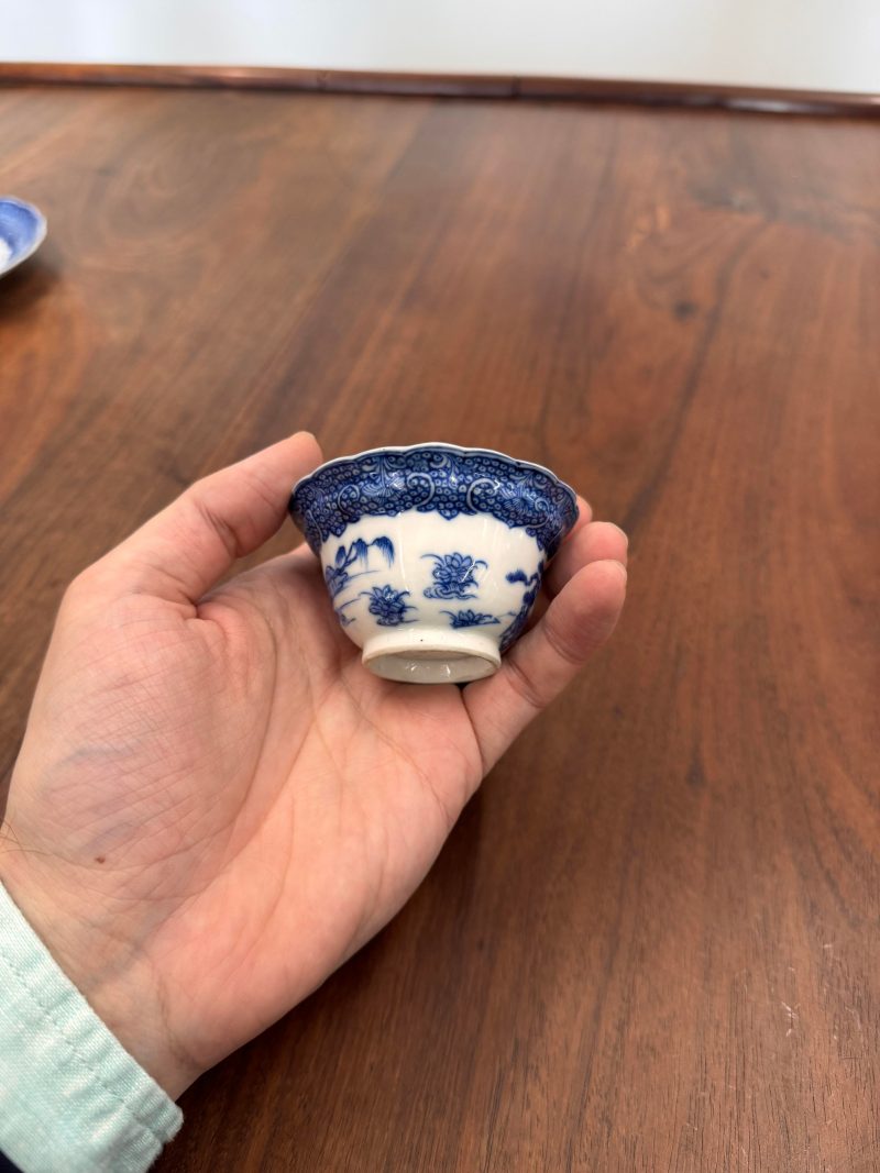 清雍正 漿胎青花山水圖盃及小盤 | Santos Collection | A rare Chinese export soft paste 'landscape' cup and saucer, Qing dynasty, Yongzheng period - 图22
