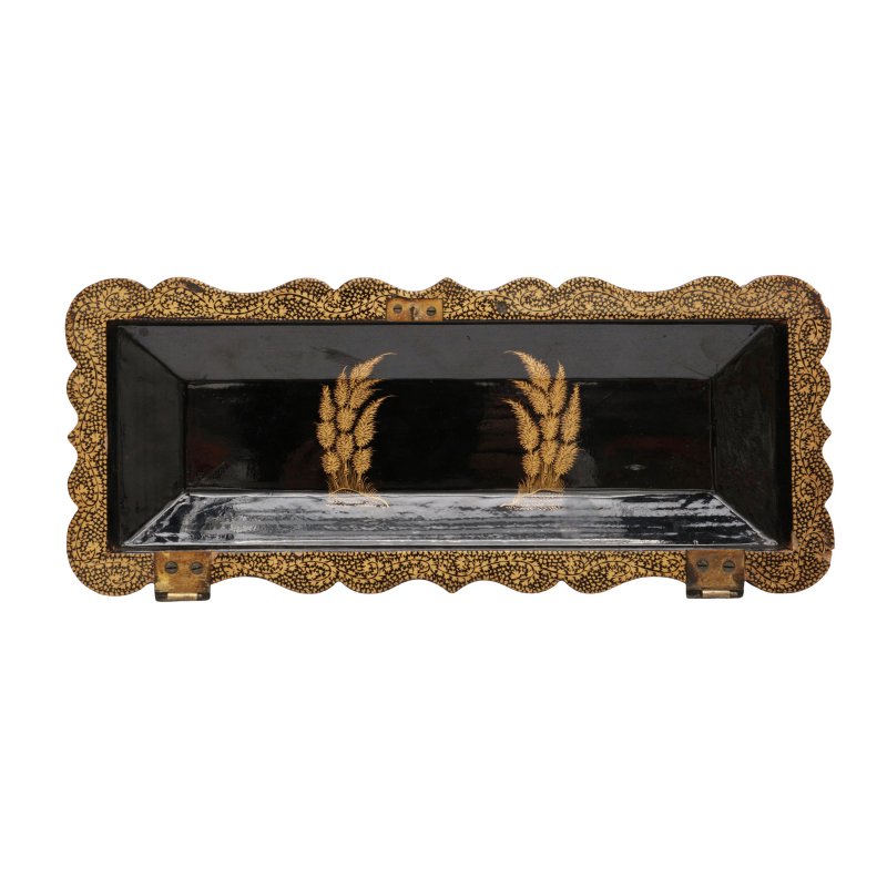 清十九世紀 外銷描金漆蓋盒 | A Chinese export gilt-painted lacquer box, Qing dynasty, 19th century - 图6