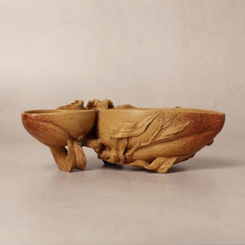 清 宜興紫砂仙桃東方朔洗 《陳鳴遠》款 | A fine Chinese Yixing zisha 'peach and sage' washer, signed Chen Mingyuan - 图6