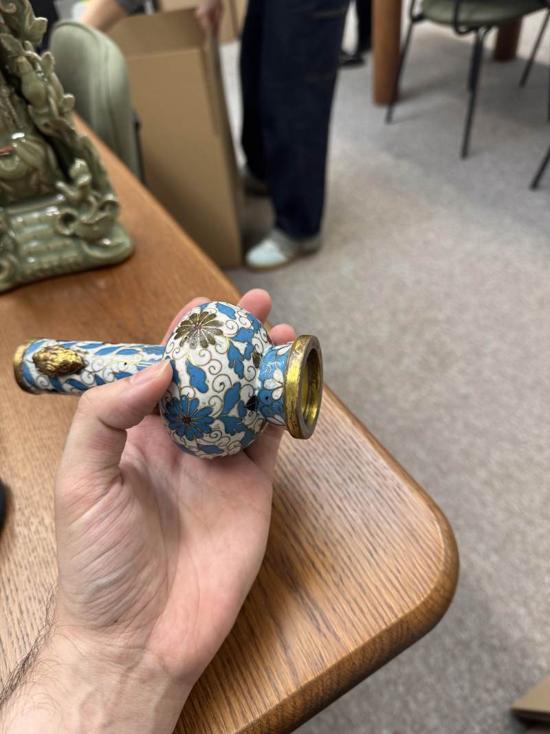 明十六/十七世紀 掐絲琺瑯掐絲菊紋銅胎鎏金瓶 《景泰年製》款 | A Chinese cloisonné enamel and gilt-bronze 'chrysanthemum' vase, Ming dynasty, 16th/17th century - 图21