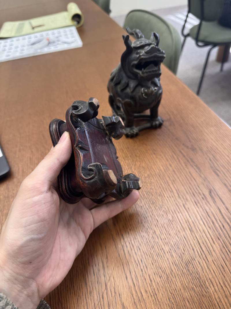 明 銅甪端爐 | A Chinese bronze 'luduan' incense burner, Ming dynasty - 图21