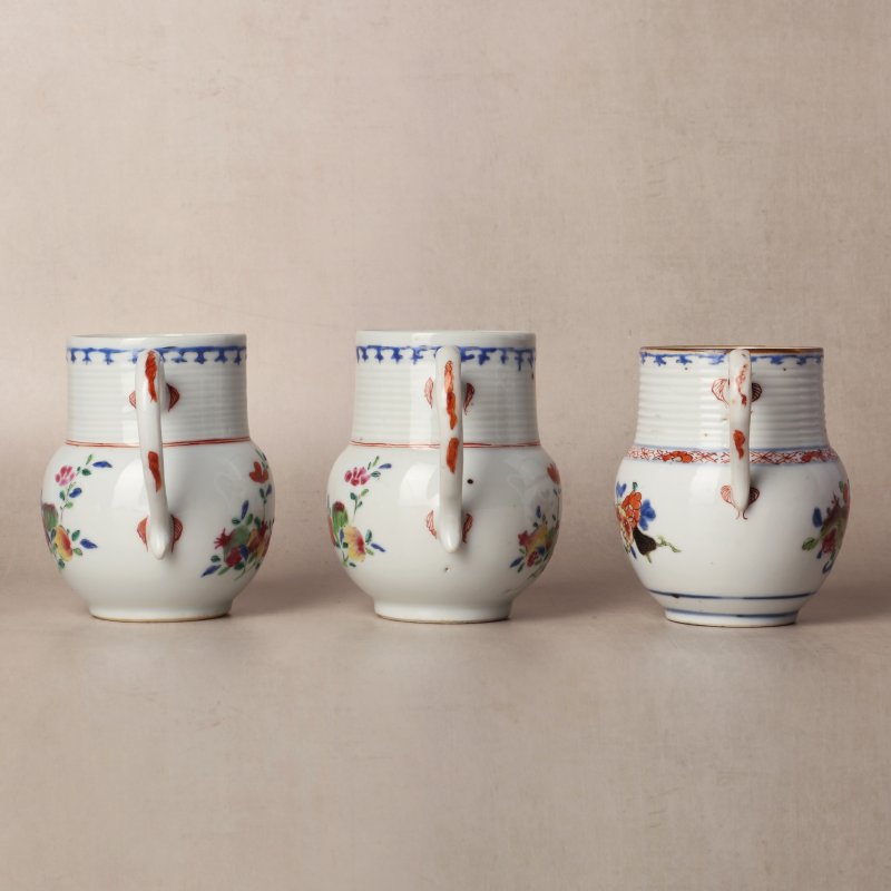 清乾隆 粉彩花卉紋馬克盃 | Santos Collection | A group of Chinese export famille-rose 'floral' mugs, Qing dynasty, Qianlong period - 图2