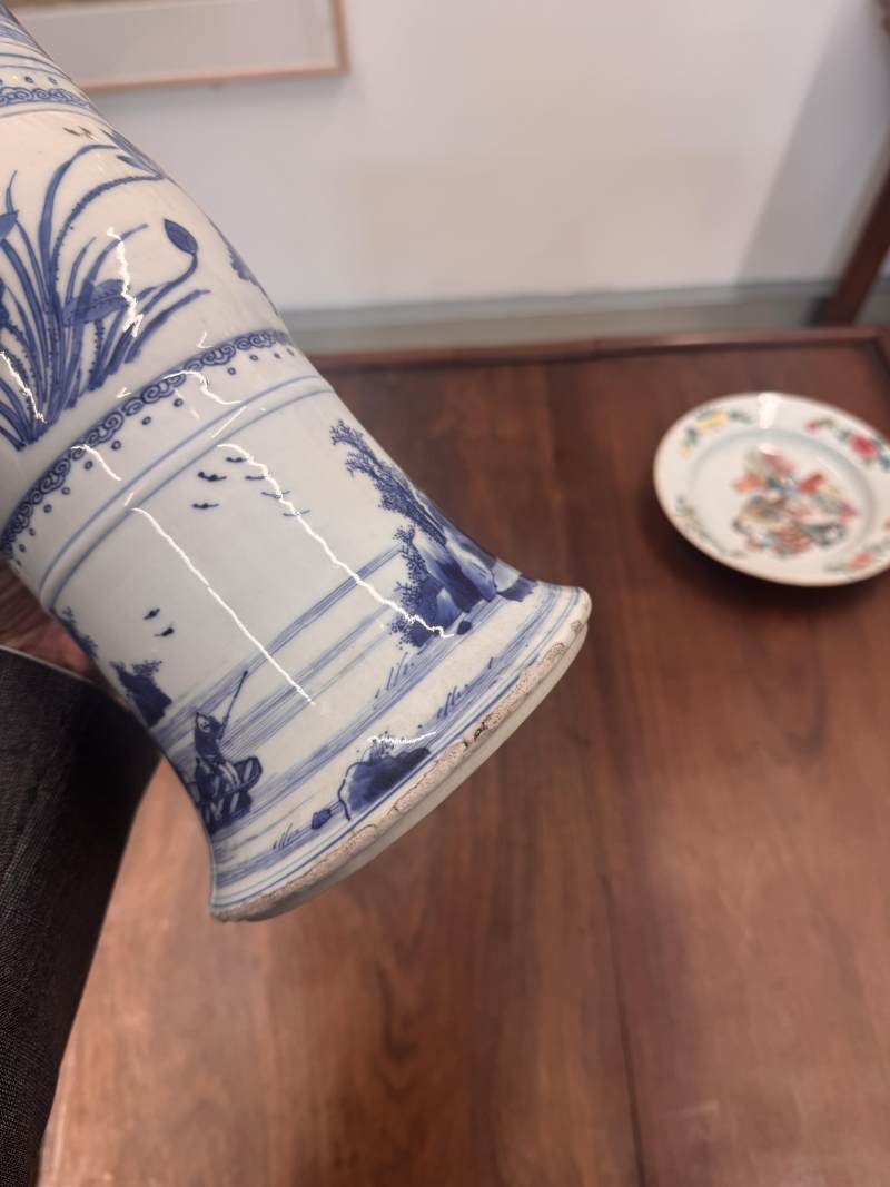 清康熙 青花山水人物圖花觚 | A Chinese blue and white 'gu' vase, Qing dynasty, Kangxi period - 图3
