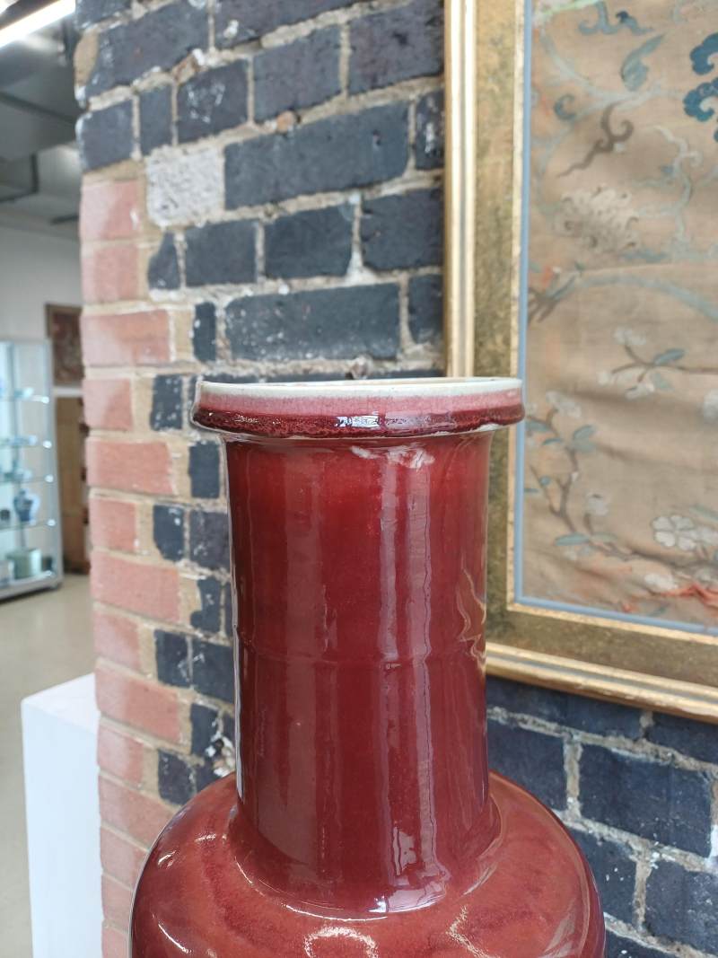 清康熙 郎窯紅釉棒槌瓶 | A rare and very large Chinese copper red-glazed 'Langyao' rouleau vase, Qing dynasty, Kangxi period - 图33