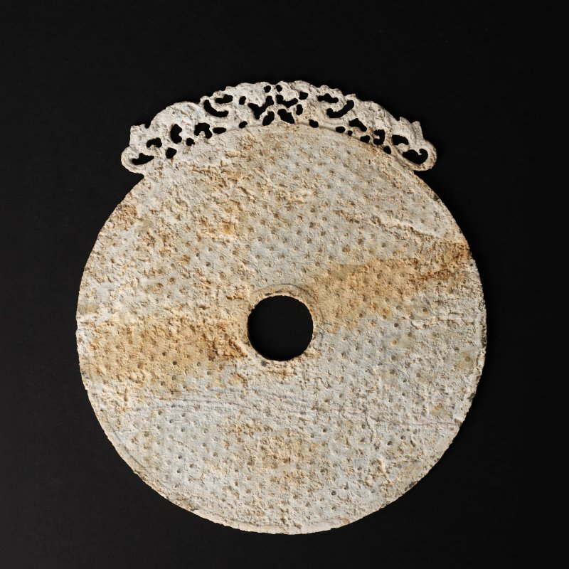 十九/二十世紀 仿古玉雕璧 | A large Chinese archaistic jade disc, bi, 19th/20th century - 图2