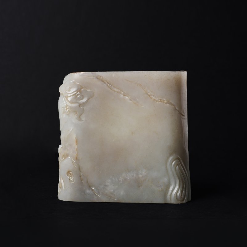 晚清 青灰玉靈猴紋筆筒 | A Chinese grey jade 'monkeys' brush pot, late Qing dynasty - 图3