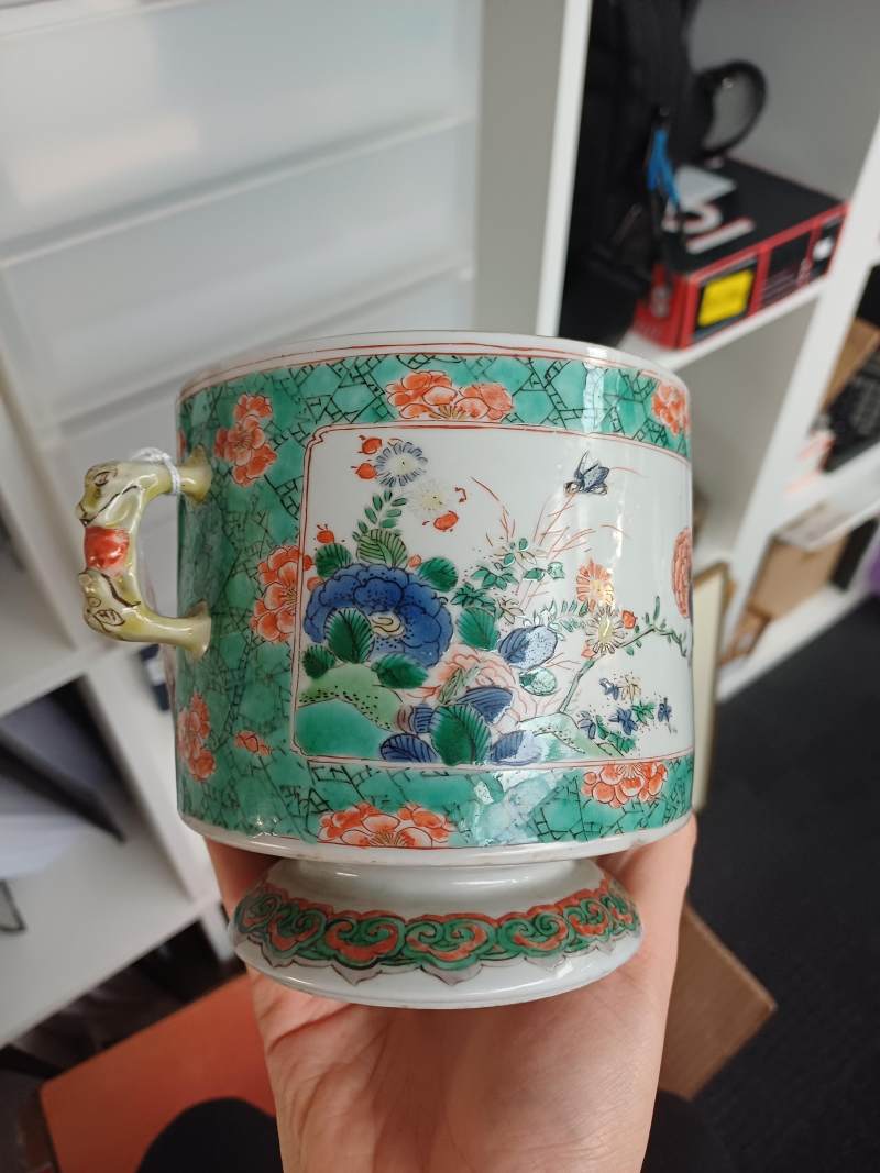 清康熙 五彩花卉圖蓋罐 | A Chinese famille-verte double-handled 'floral' pot and cover, Qing dynasty, Kangxi period - 图11