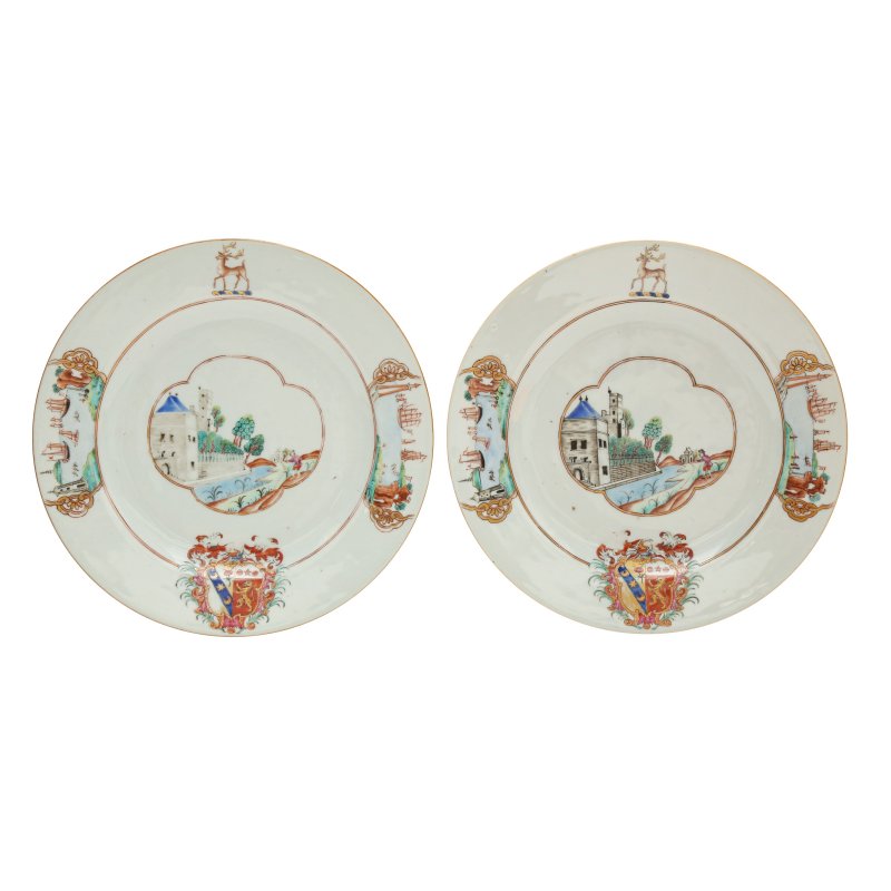 清乾隆 約1745年 粉彩紋章圖盤一組八件 | Eight fine and rare Chinese export armorial dishes, Qing Dynasty, Qianlong period, circa 1745 - 图3