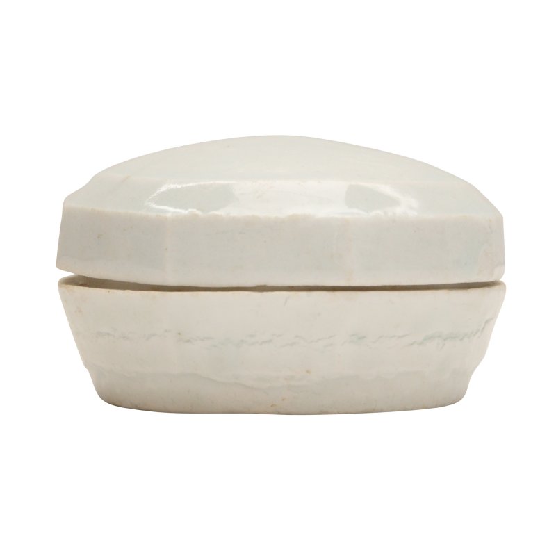 宋 青白釉蓋盒 | A Chinese qingbai box and cover, Song dynasty - 图1