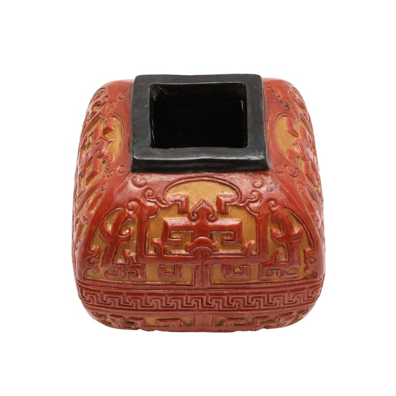 十九/二十世紀 木理釉仿剔紅水盂 | A Chinese faux-bois cinnabar lacquer-style waterpot, 19th/20th century - 图7