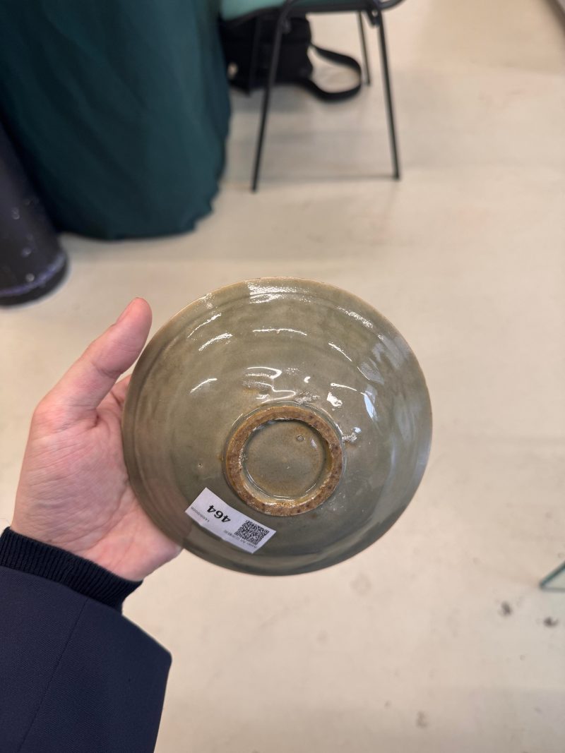 北宋 耀州窯青釉刻花牡丹紋盌 | Santos Collection | A Chinese Yaozhou celadon 'peony' bowl, Northern Song dynasty - 图10