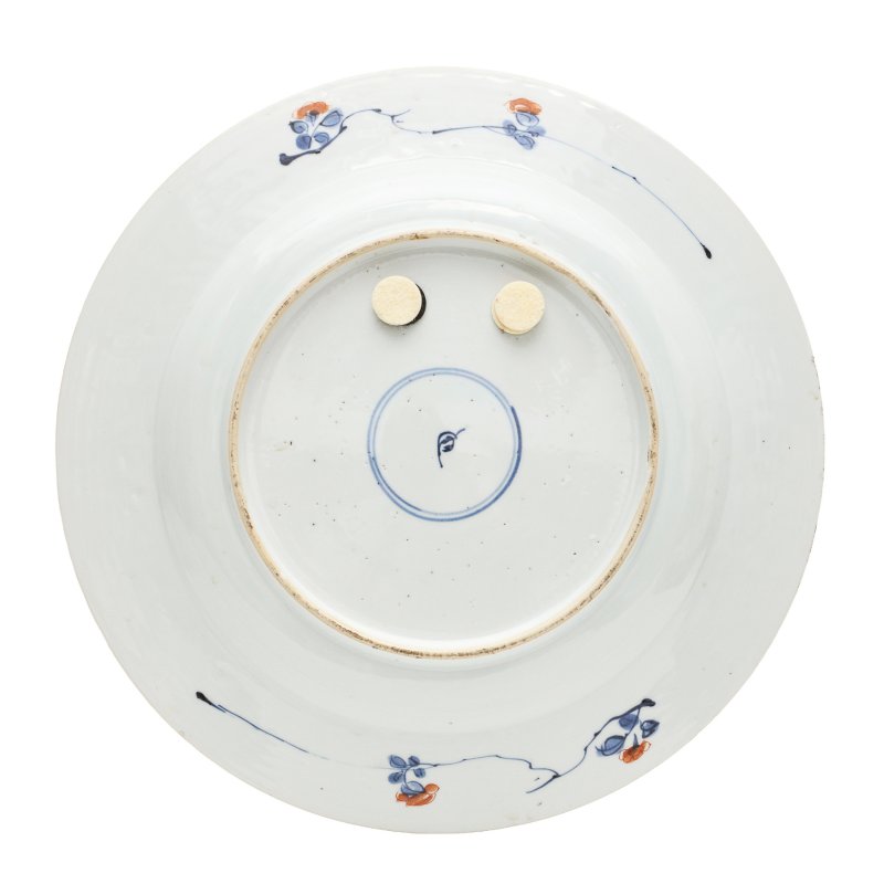 清十八世紀 各式瓷盤 一組三件 | Three Chinese porcelain chargers, Qing dynasty, 18th century - 图7