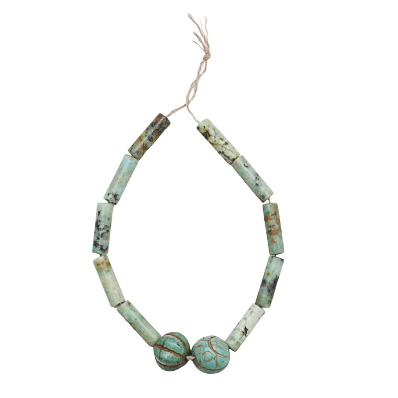 清十九世紀 椰雕盌及綠松石數珠 | A Chinese carved coconut bowl and turquoise beads, Qing dynasty, 19th century - 图2