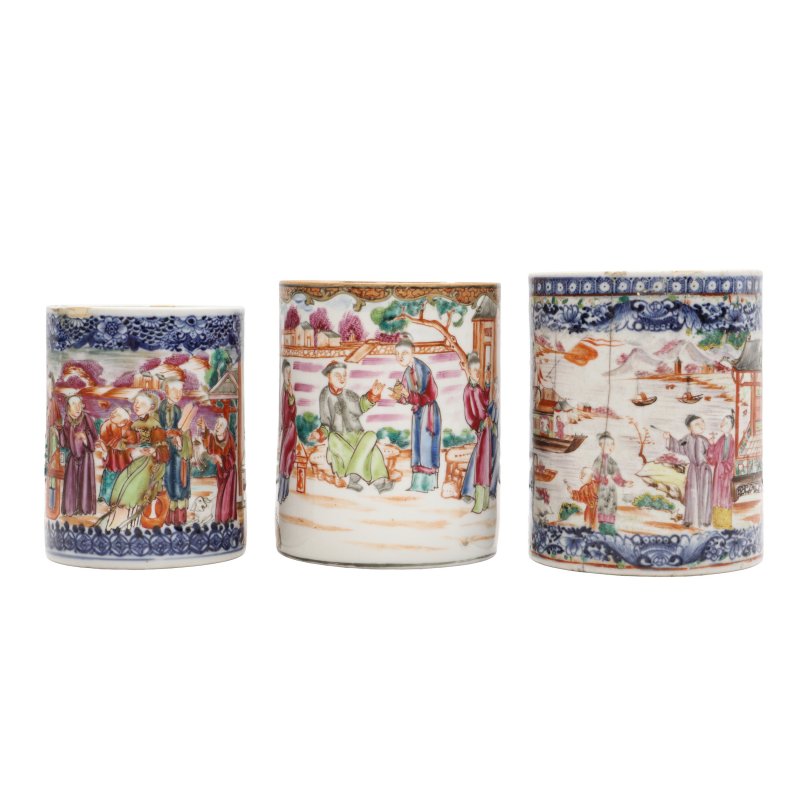 清十八世紀 粉彩人物故事圖馬克盃一組三件 | Three Chinese famille-rose 'figural' export mugs, Qing dynasty, 18th century - 图5