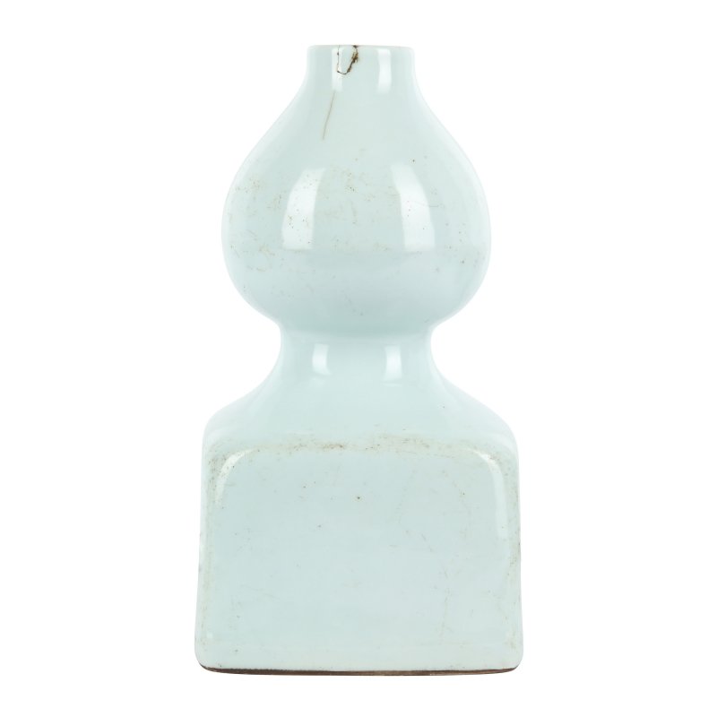 清十九世紀 青釉瓶 《大清乾隆年製》款 | A Chinese monochrome celadon-glazed vase, Qing dynasty, 19th century - 图3
