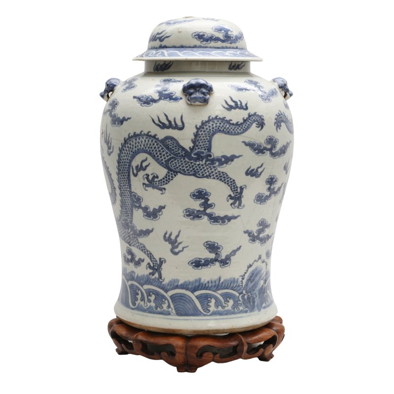 清十九世紀 青花雲龍紋蓋罐 | A Chinese blue and white 'dragon' vase and cover, Qing dynasty, 19th century - 图4