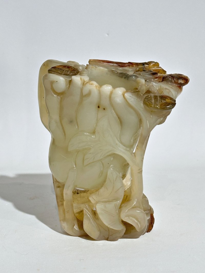 晚清至民國 青玉⌈佛手螳螂⌋香插 及座 | A GREEN JADE 'FINGER CITRON' INCENSE HOLDER - 图6