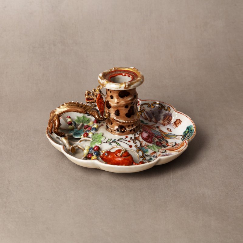 清乾隆 約1780年 粉彩燭台 | Santos Collection | A fine Chinese export famille-rose candlestick, Qing dynasty, Qianlong period, circa 1780 - 图4