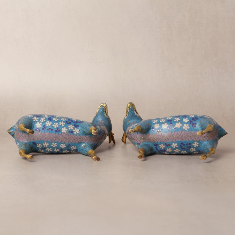清十八/十九世紀 掐絲琺瑯銅鍍金瑞鹿像一對 | A pair of Chinese cloisonné enamel and gilt-bronze deer figures, Qing dynasty, 18th/19th century - 图5