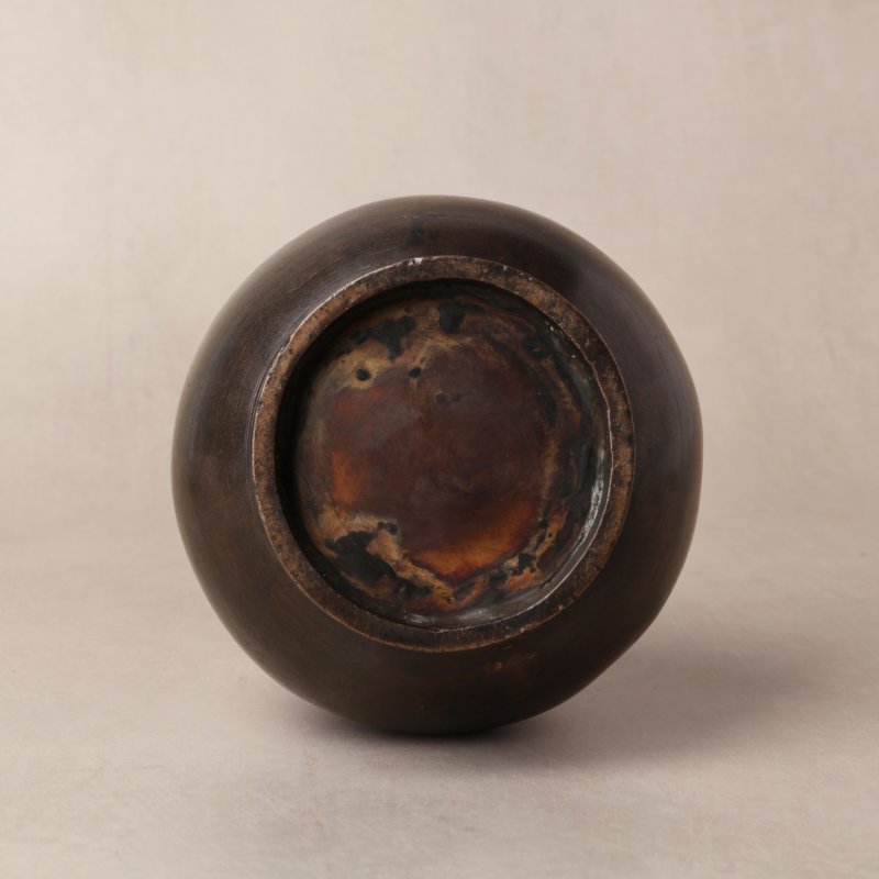 明 銅錯銀貫耳壺 | A Chinese bronze and silver-inlaid 'arrow' vase, Ming dynasty - 图14