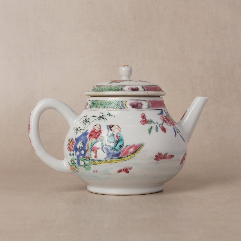 清乾隆 粉彩花卉紋蓋壼 | Santos Collection | A Chinese famille-rose 'floral' teapot, Qing dynasty, Qianlong period - 图3