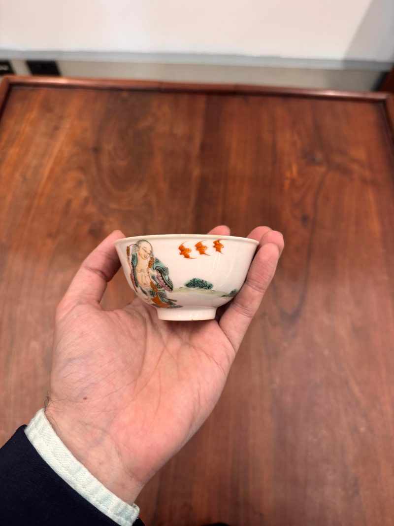 清同治 粉彩仙人圖盌 《同治年製》款 | A Chinese famille-rose 'immortal' bowl, Qing dynasty, Tongzhi period - 图6