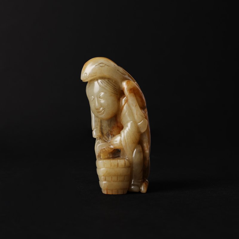 清十八/十九世紀 玉雕牧羊人擺件 | A Chinese russet jade 'figural' group, 18th/19th century